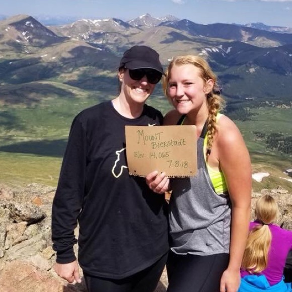 Thank you for choosing my closet. - Picture 3 of 3